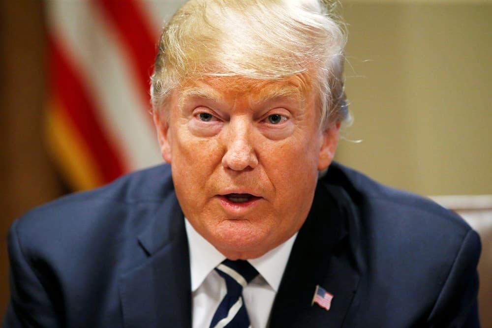 Trump anuncia saída dos EUA de acordo internacional de armas da ONU