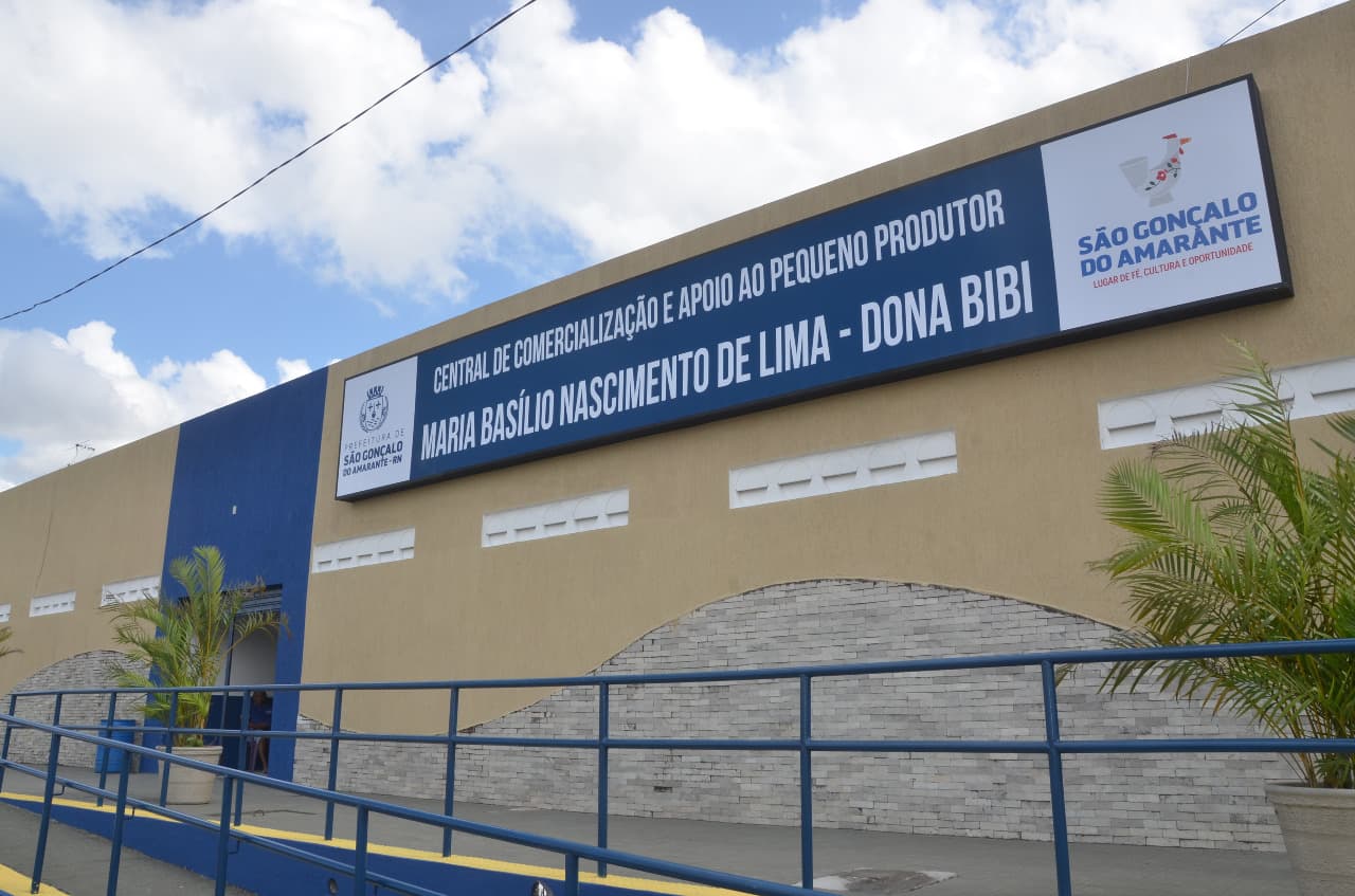 Mercado municipal de São Gonçalo ganha novas instalações após reforma