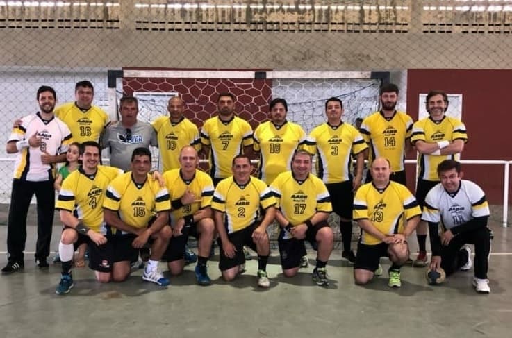 FOTOS: Equipe de handebol Masculino Master (+35) da AABB Natal é vice-campeã em competição na PB
