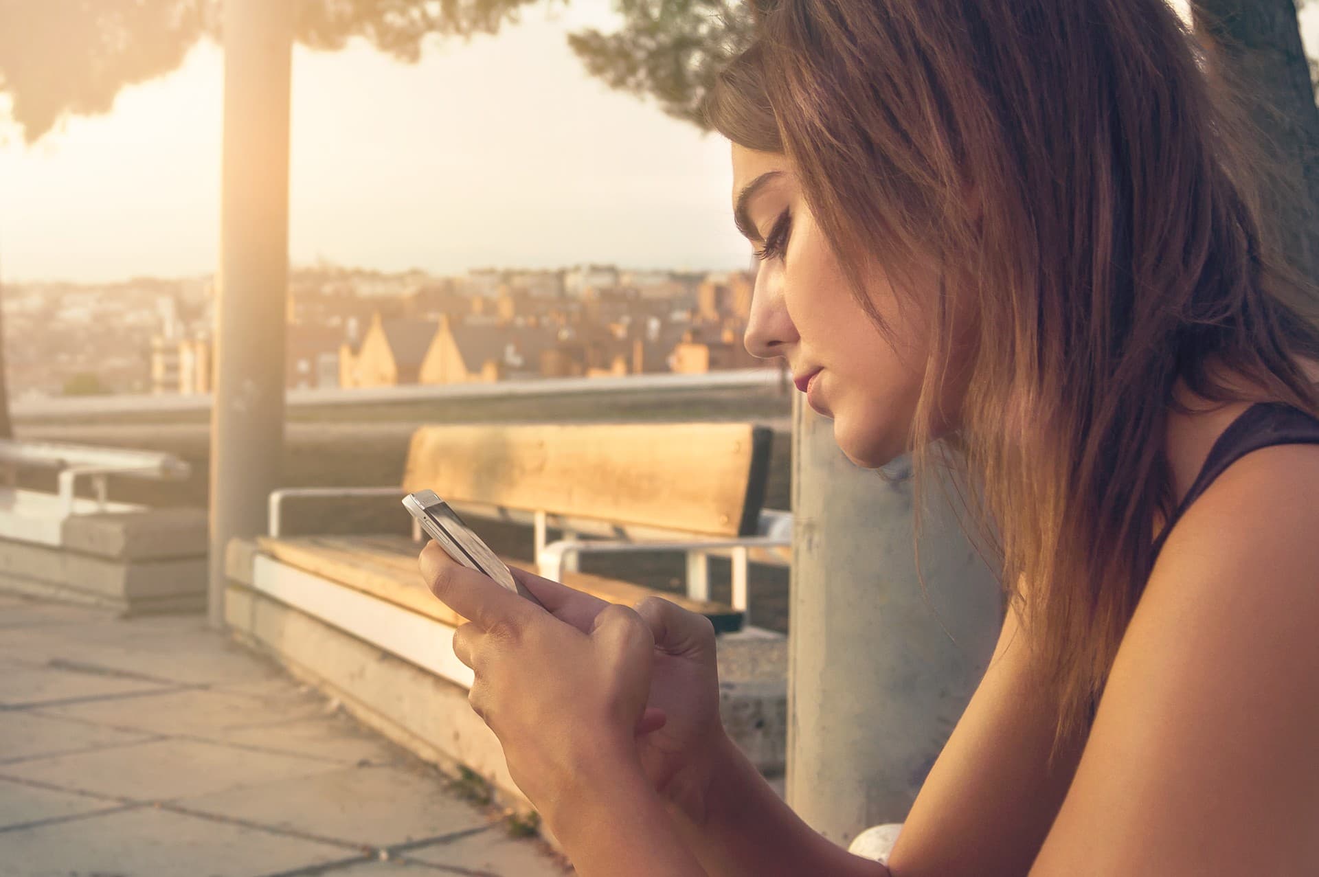 Estudo revela as mentiras que as pessoas contam em apps de paquera