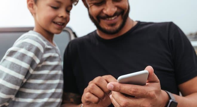 Polêmico app do Google permite que pais acompanhem seus filhos minuto a minuto