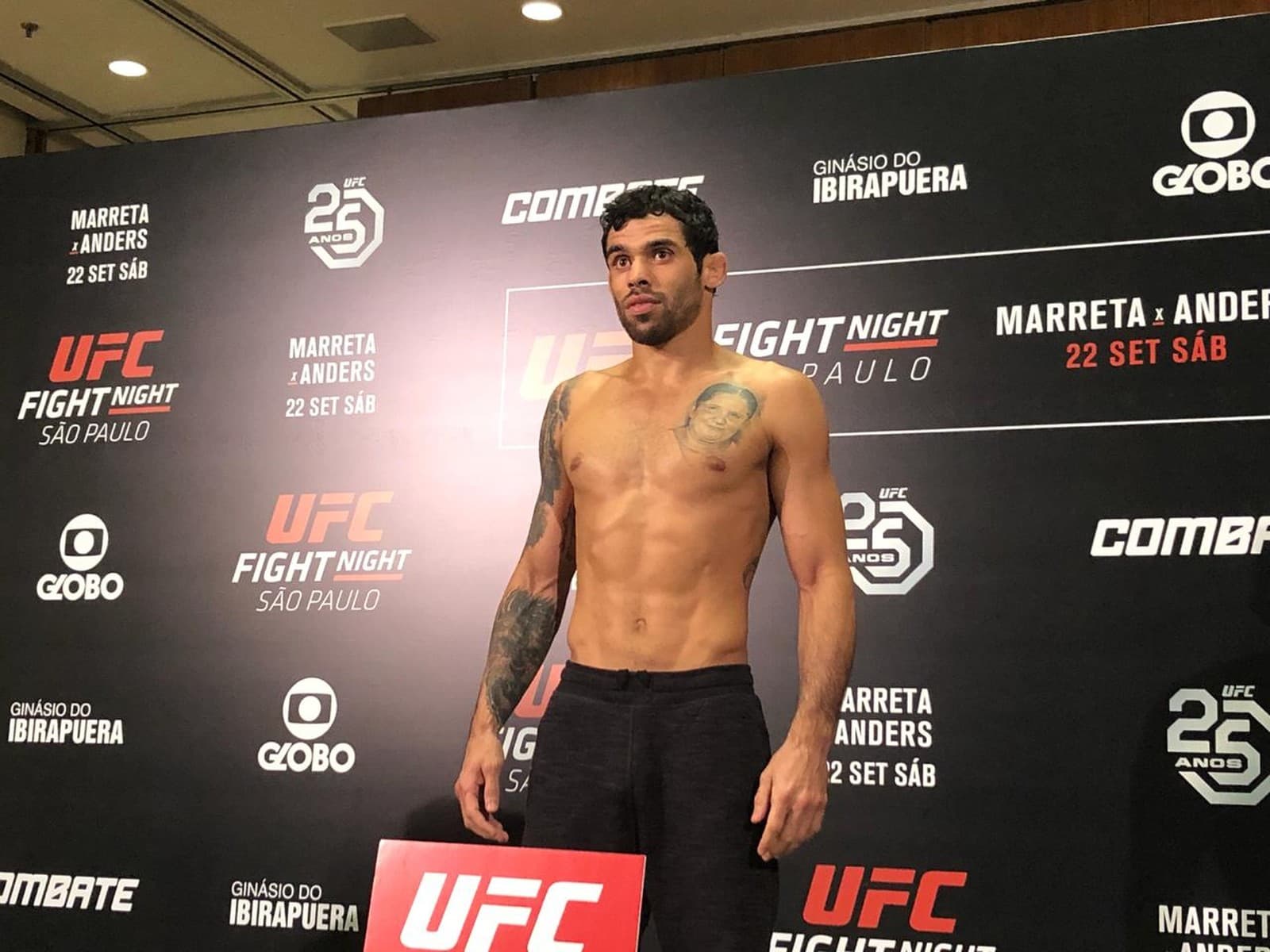 Potiguar Renan Barão é o único atleta a não bater o peso na pesagem oficial do UFC São Paulo