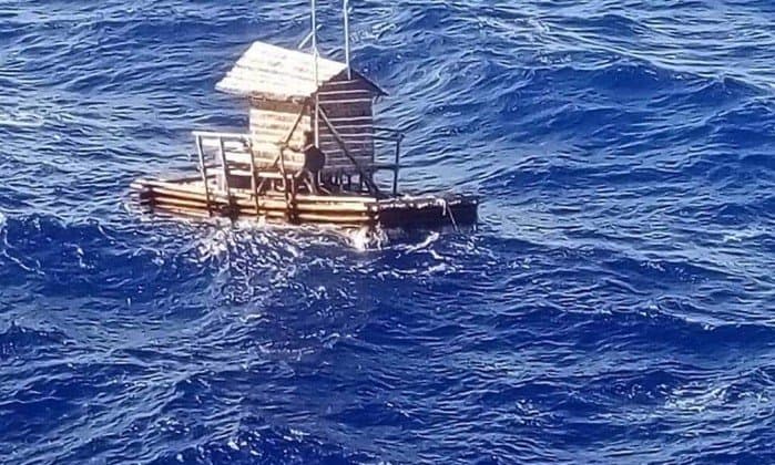 FOTOS: Pescador indonésio de 19 anos sobrevive 49 dias em balsa de madeira à deriva