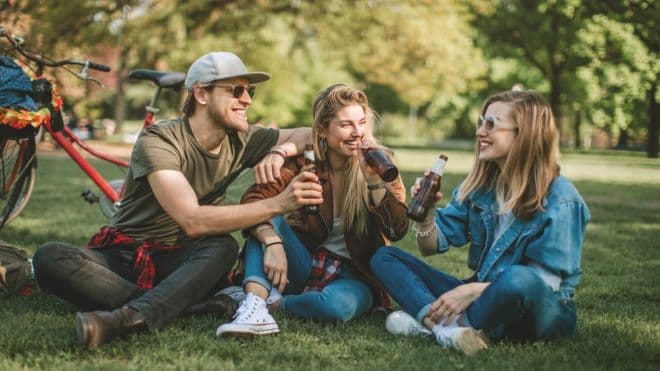 A cidade que dá cerveja e sorvete grátis a quem usa bicicleta ou transporte público