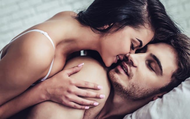 Estudo revela o que as pessoas mais gostam de ouvir na hora do sexo