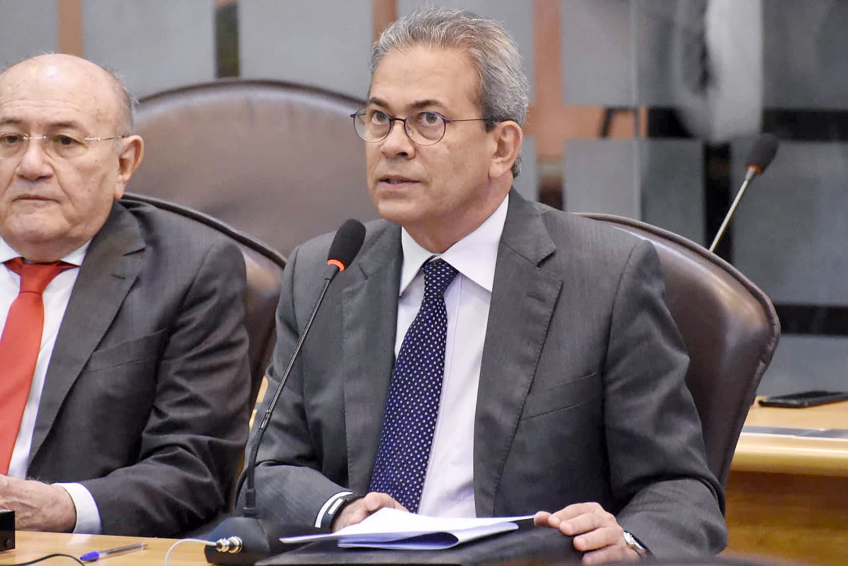 Hermano retorna ao MDB e aceita convite para ser vice de Allyson Bezerra