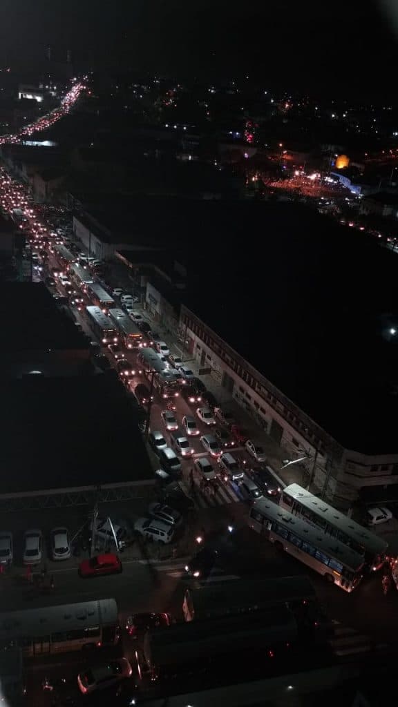 Show gratuito da Marília Mendonça lota a Ribeira
