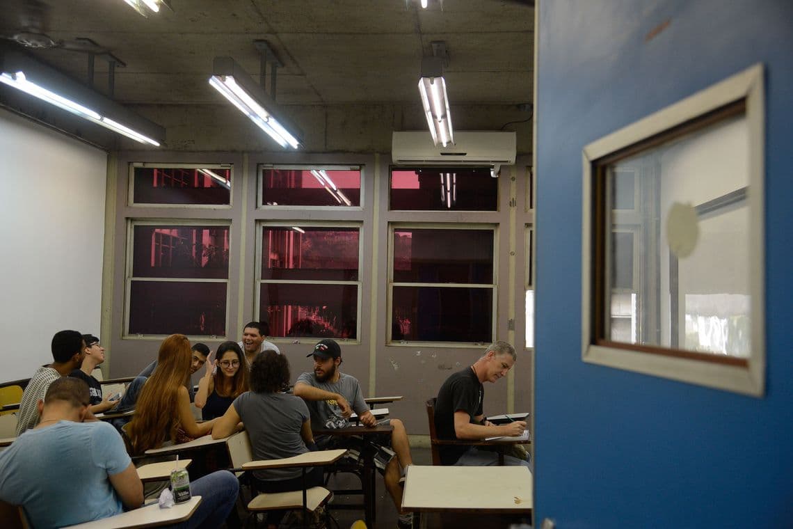 Governo deverá ofertar 100 mil vagas para o Fies em 2019