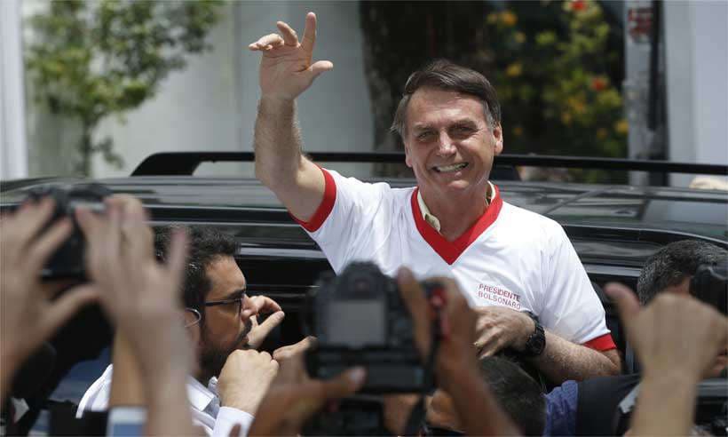 Revista norte-americana ‘Time' inclui Bolsonaro em enquete sobre personalidade do ano