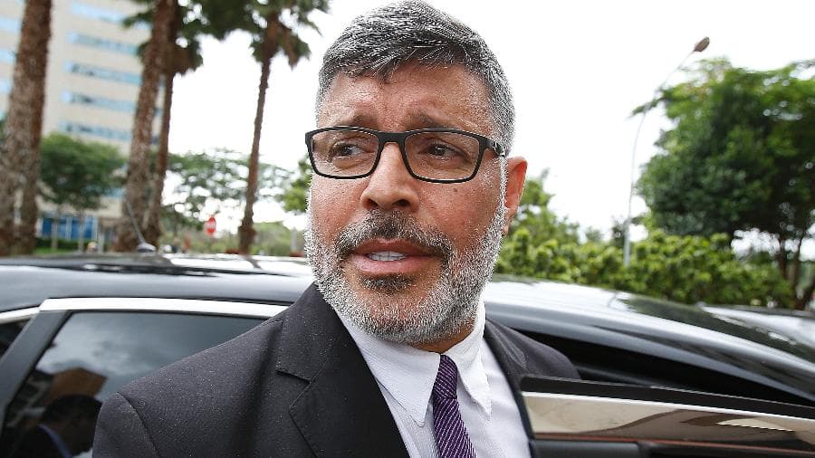 "Não estou traindo a classe artística, ela que traiu o Brasil durante todo esse tempo roubando os cofres públicos", diz deputado eleito Alexandre Frota, sobre Lei Rouanet