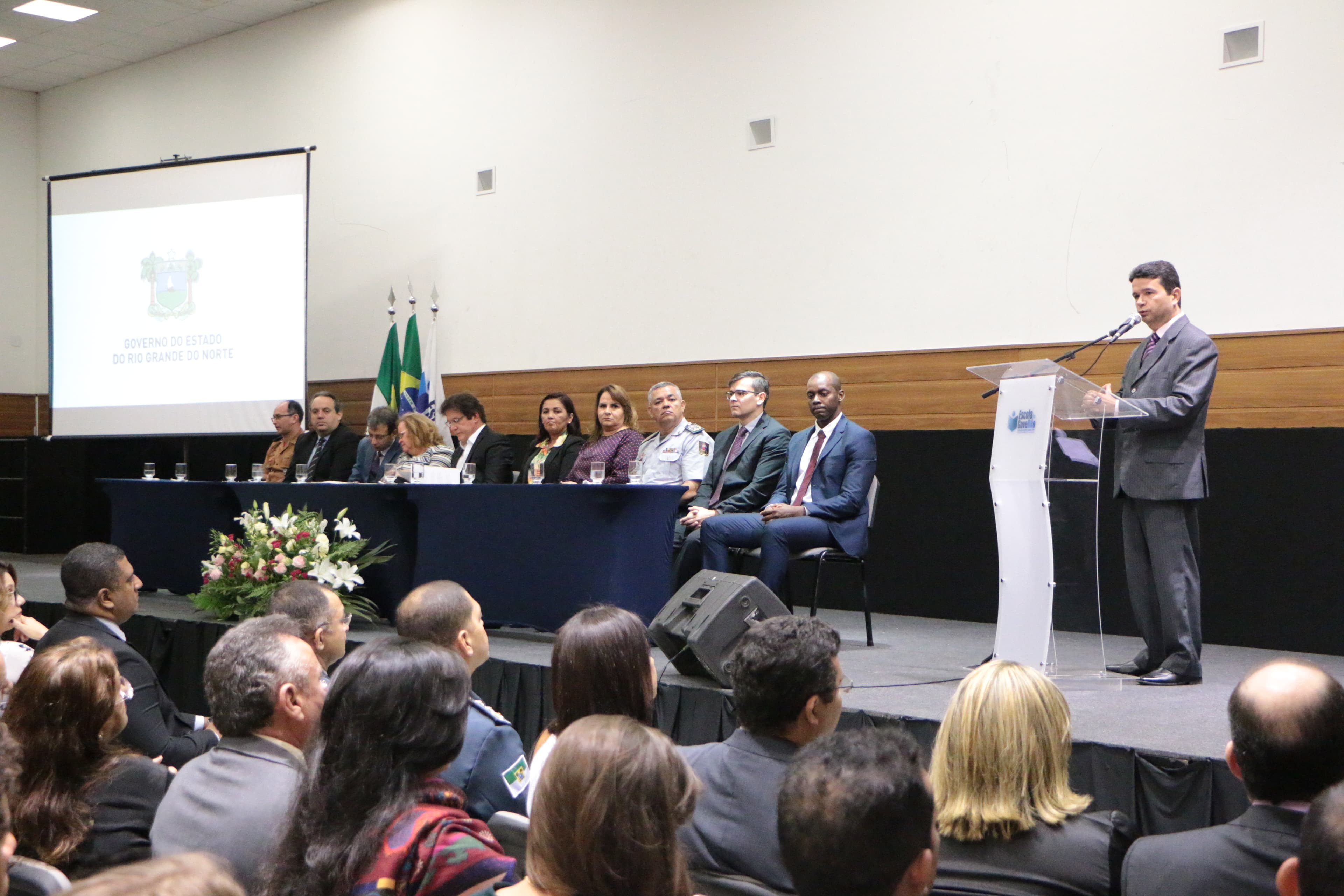 FOTOS: Governador dá posse aos 164 novos servidores do ITEP