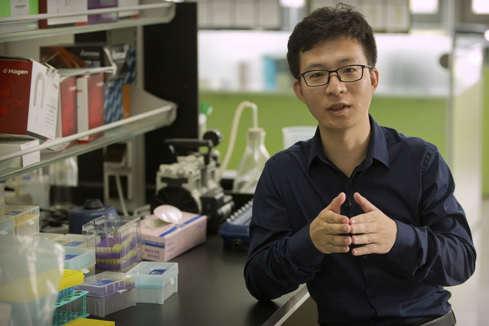 Pesquisador chinês diz ter ajudado a criar os primeiros bebês ‘geneticamente editados'