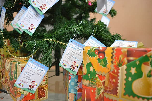 Campanha Árvore da Alegria arrecada presentes para o Natal das crianças do GACC-RN