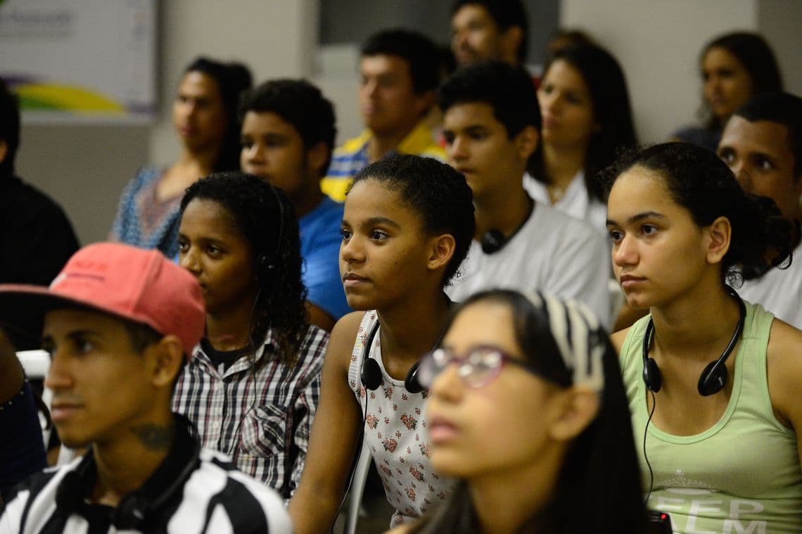 NEM-NEM: Ipea: 23% dos jovens brasileiros não trabalham e nem estudam