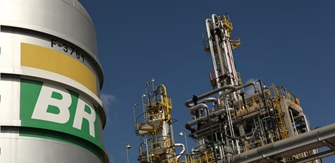Ministro Marco Aurélio suspende decreto sobre cessão de exploração de petróleo e gás pela Petrobras