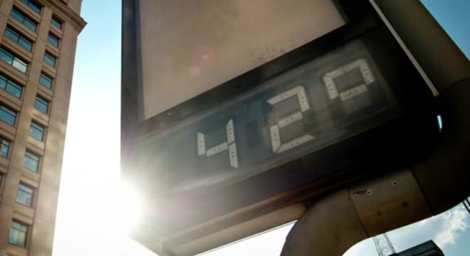 Verão terá temperaturas acima da média até fevereiro no Brasil inteiro