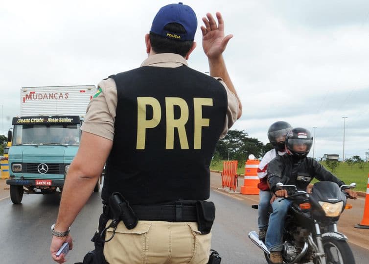 PRF registra 1.166 acidentes em rodovias no feriado de Natal