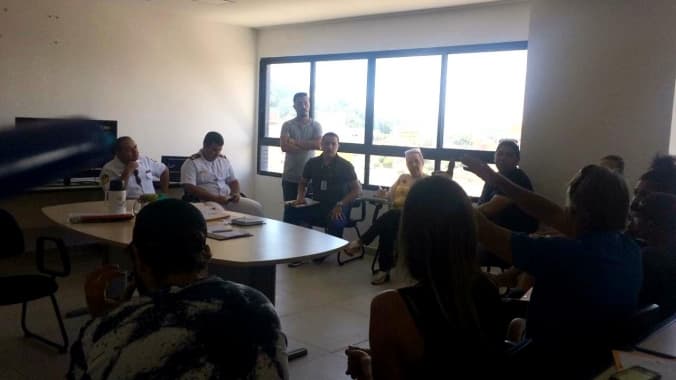 Reunião na Semurb discute revisão nas regras para atividades náuticas em Ponta Negra