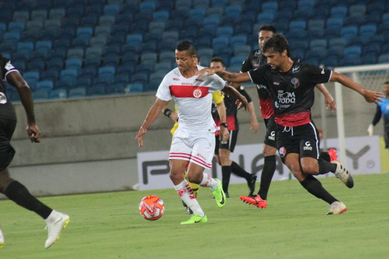 Na Arena das Dunas, América vence Santa Cruz na estreia do Campeonato Potiguar 2019