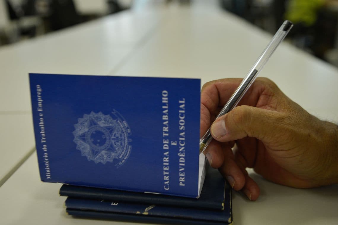 País registra em 2018 o primeiro saldo positivo de empregos formais