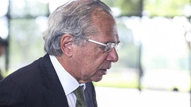 DESBUROCRATIZAÇÃO: Decreto do governo determinará CPF como ‘chave universal' para uso de serviços públicos, dispensando outros documentos