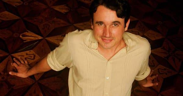 Morre o ator Caio Junqueira, uma semana após acidente de carro no RJ; jovem artista fez novelas e seriados marcantes, e interpretou o policial Neto, do filme "Tropa de elite"