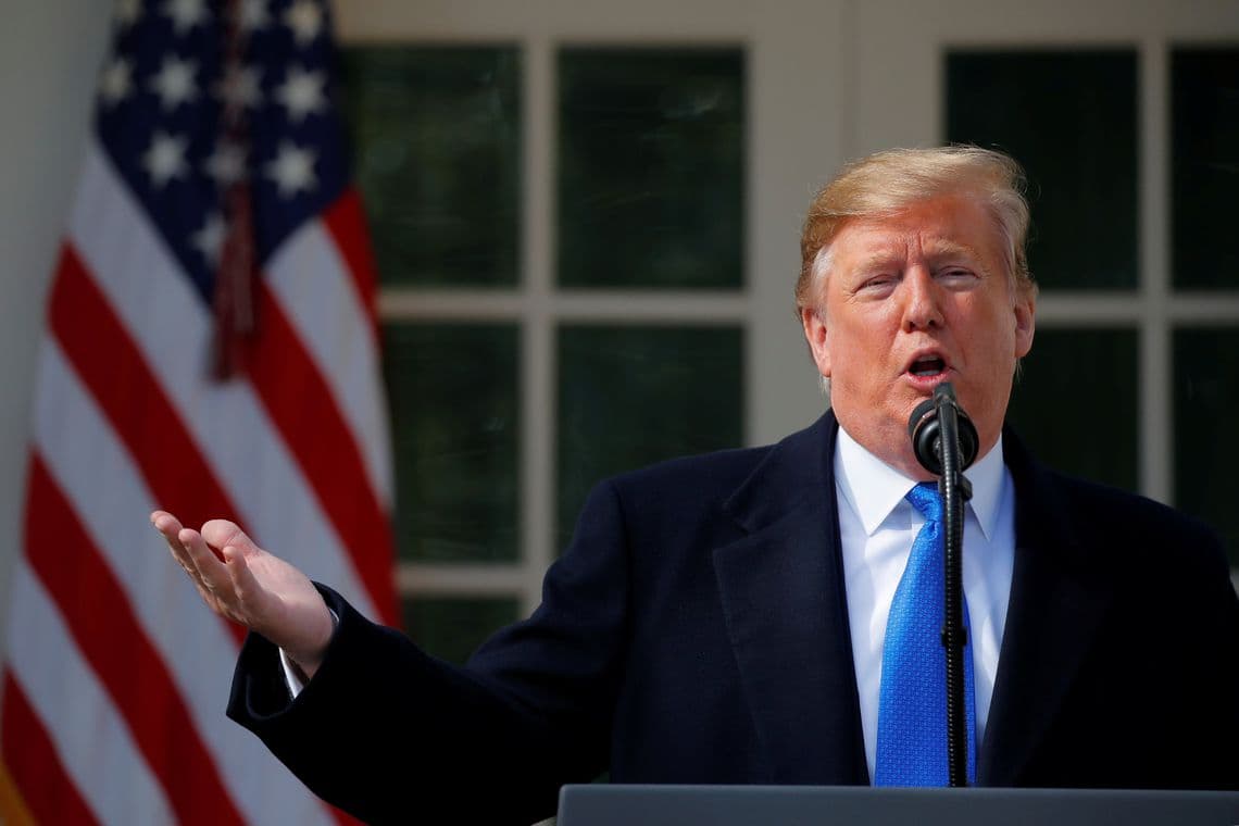Trump pede às Forças Armadas da Venezuela que deixem de apoiar Maduro