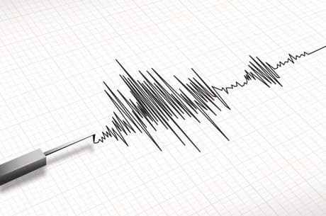 Terremoto de magnitude 7,5 atinge fronteira entre Peru e Equador