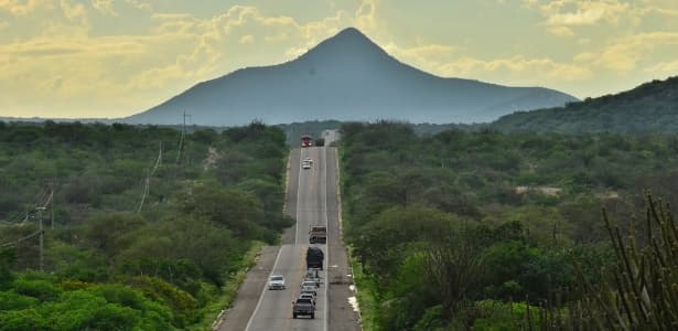 Pico do Cabugi-RN, o vulcão extinto que pode ter sido o ponto de descoberta do Brasil, defendido por vários historiadores