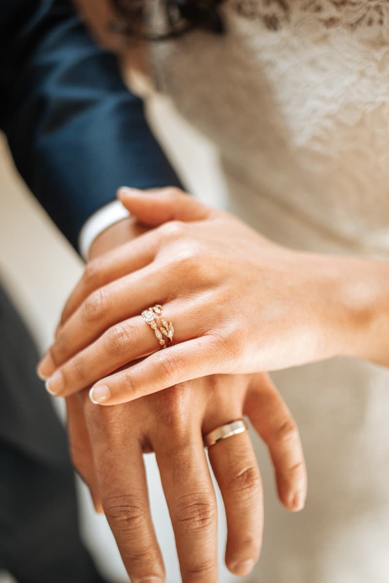 Bolsonaro sanciona lei que proíbe casamento de menores de 16 anos
