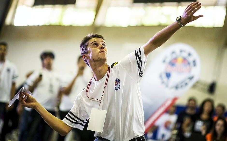 Com três categorias, torneio mundial de aviãozinho de papel abre inscrições para etapa em Natal