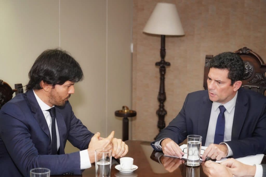 Fábio Faria tem audiências com ministros Sérgio Moro e Abraham Weintraub sobre projeto que protege crianças no acesso a vídeos que prejudicam crianças na NET