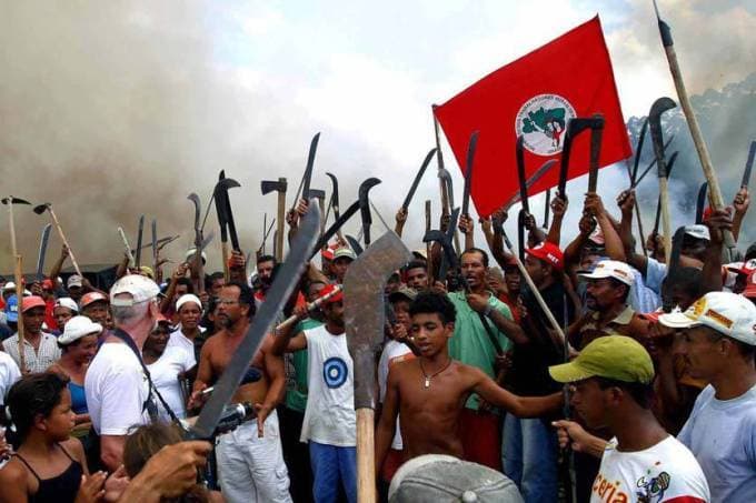 Presidente defende que invasão de terra deve ser tipificada como terrorismo