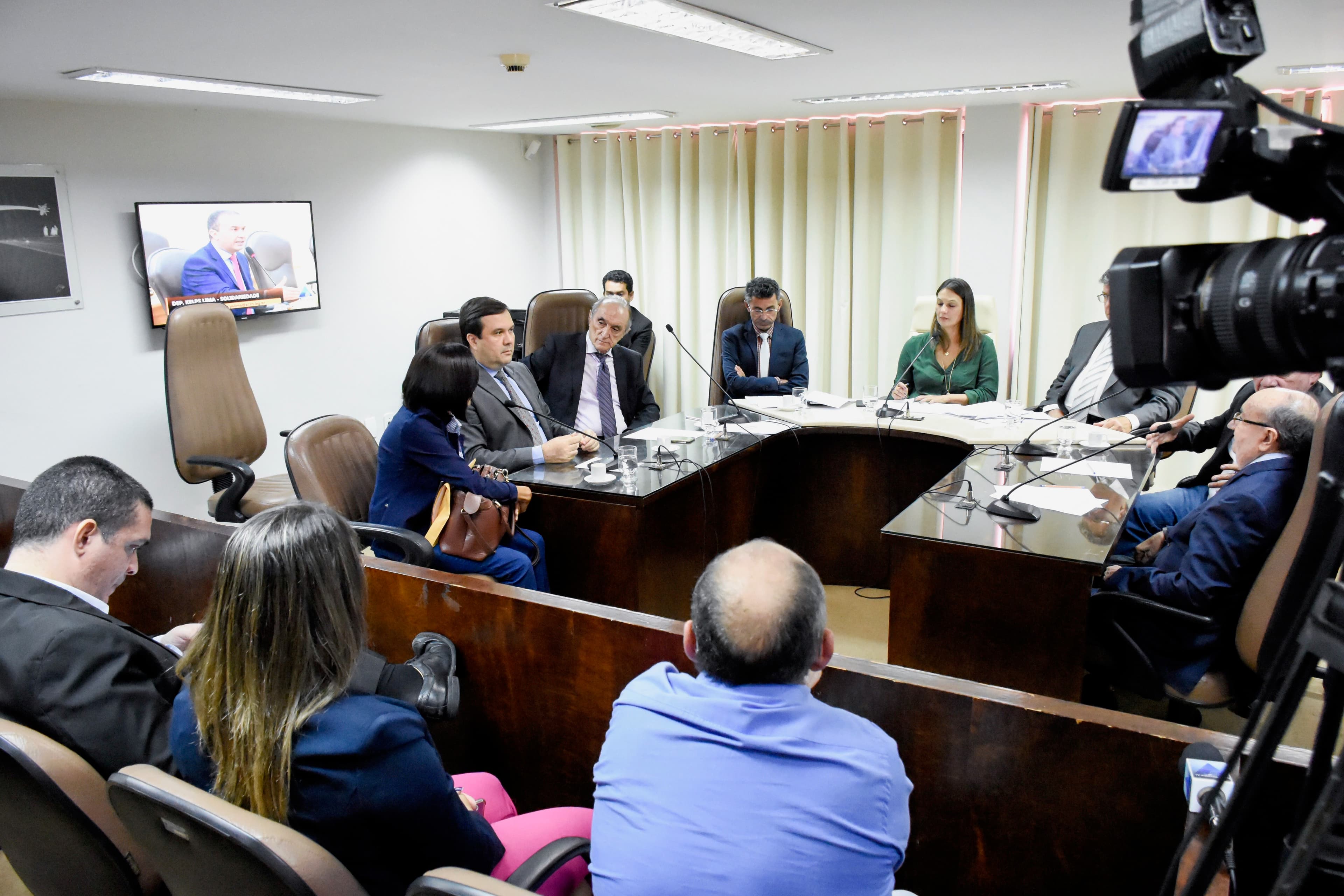 Comissão de Finanças da ALRN aprova reajuste dos vencimentos dos professores