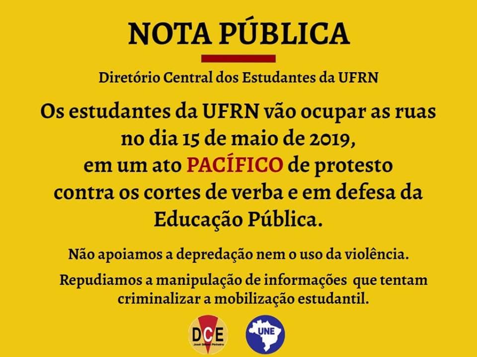 DCE e Une convidam população para ato pacífico contra contenção de recursos na Educação