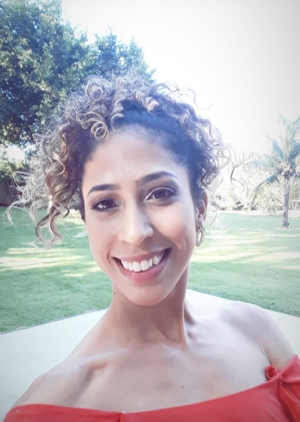 Professora de dança é sepultada sob forte comoção e revolta de amigos e parentes após acidente em Natal