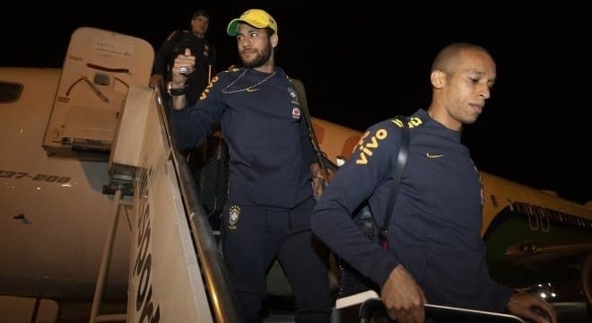 "Teria havido consentimento de uma relação normal entre homem e mulher", diz ex-advogado de acusadora de Neymar, que viu trecho de vídeo e não descarta agressão