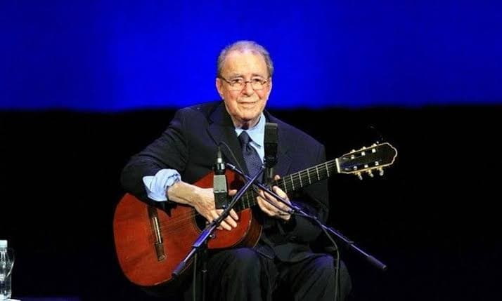 João Gilberto, pai da bossa nova, morre aos 88 anos