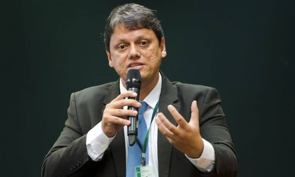 Projetos que poderiam destravar crescimento esbarram em limitações legais