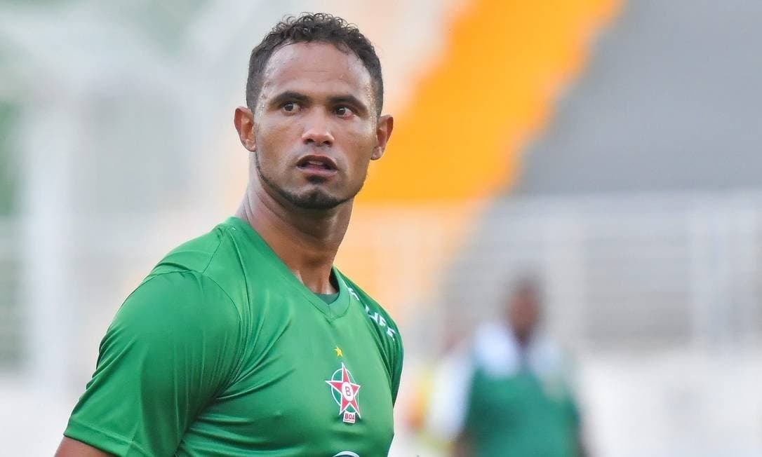 Justiça concede progressão ao regime semiaberto ao goleiro Bruno