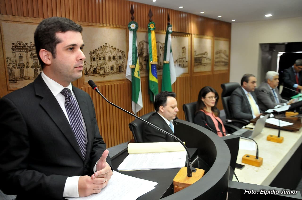 Vereadores derrubam veto e lei de fiscalizações é aprovada na Câmara Municipal de Natal