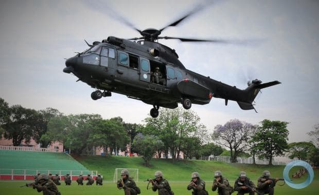 Movimentação policial nas ruas Natal faz parte de escolta de fórum de chefes de Estado-Maior de Defesa da América do Sul e o comandante do Comando Sul dos EUA