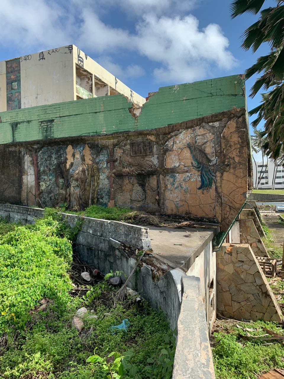 FOTOS: Blog do BG "apresenta" o Hotel Reis Magos, que procuradora quer tombar para ser recuperado com dinheiro público