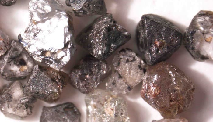 Diamantes encontrados no Brasil revelarão informações sobre origem da Terra