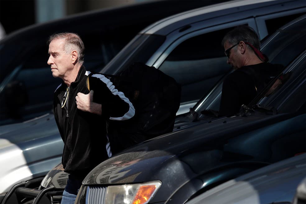 Beneficiado por um habeas corpus, Eike Batista passa a noite em casa