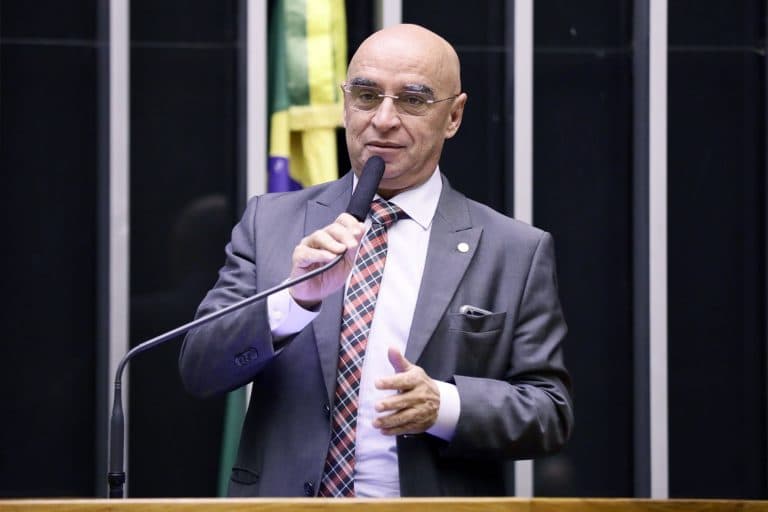 Proposta estabelece prazo de dois anos para revenda de carro comprado direto da montadora