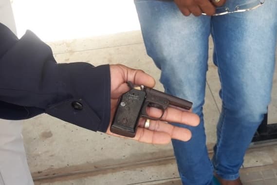 Guarda Municipal apreende arma de fogo com estudante em escola pública na Zona Sul de Natal