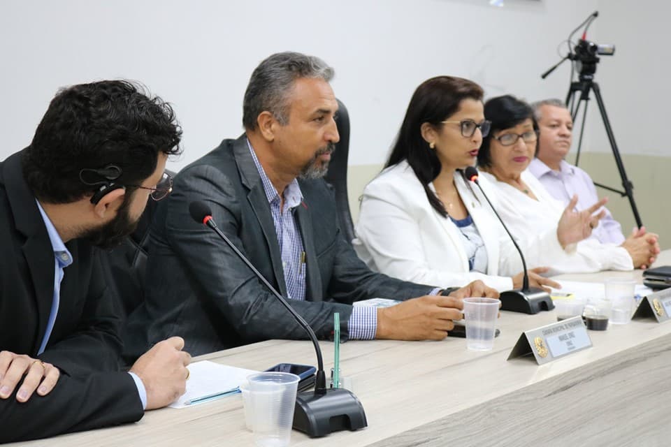 Câmara Municipal de Parnamirim reforça inclusão e presta homenagem ao Dia Nacional do Surdo em solenidade