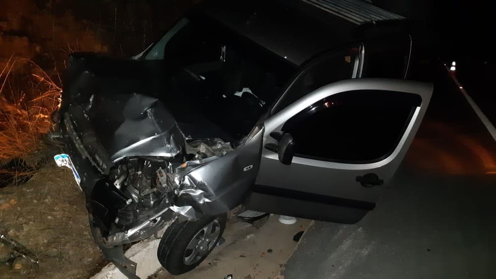 Homem morre após bater em caminhão e carro na BR-304, no RN
