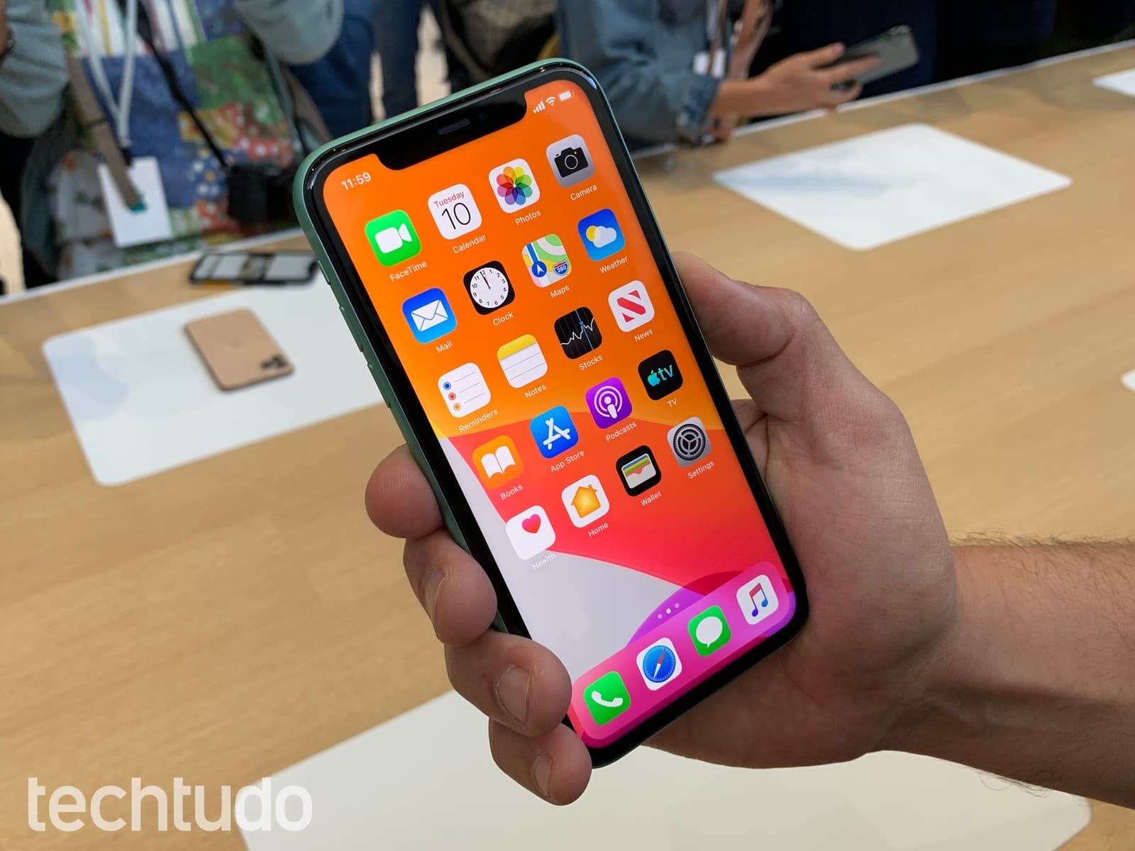 Apple reduz preço do iPhone 11 no Brasil e antecipa lançamento